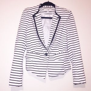 💕 Forever 21 Stripped Blazer